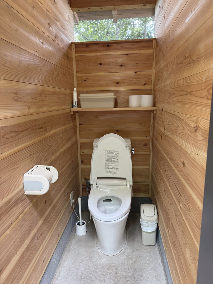 UFOエリア トイレ内観