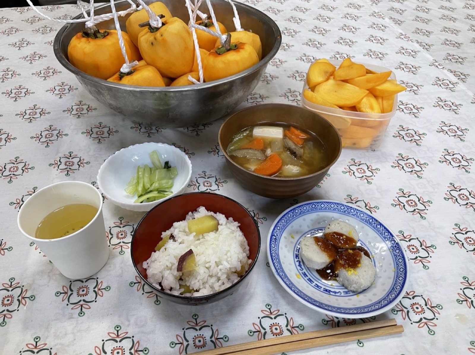 晩秋の手仕事『干し柿』作り