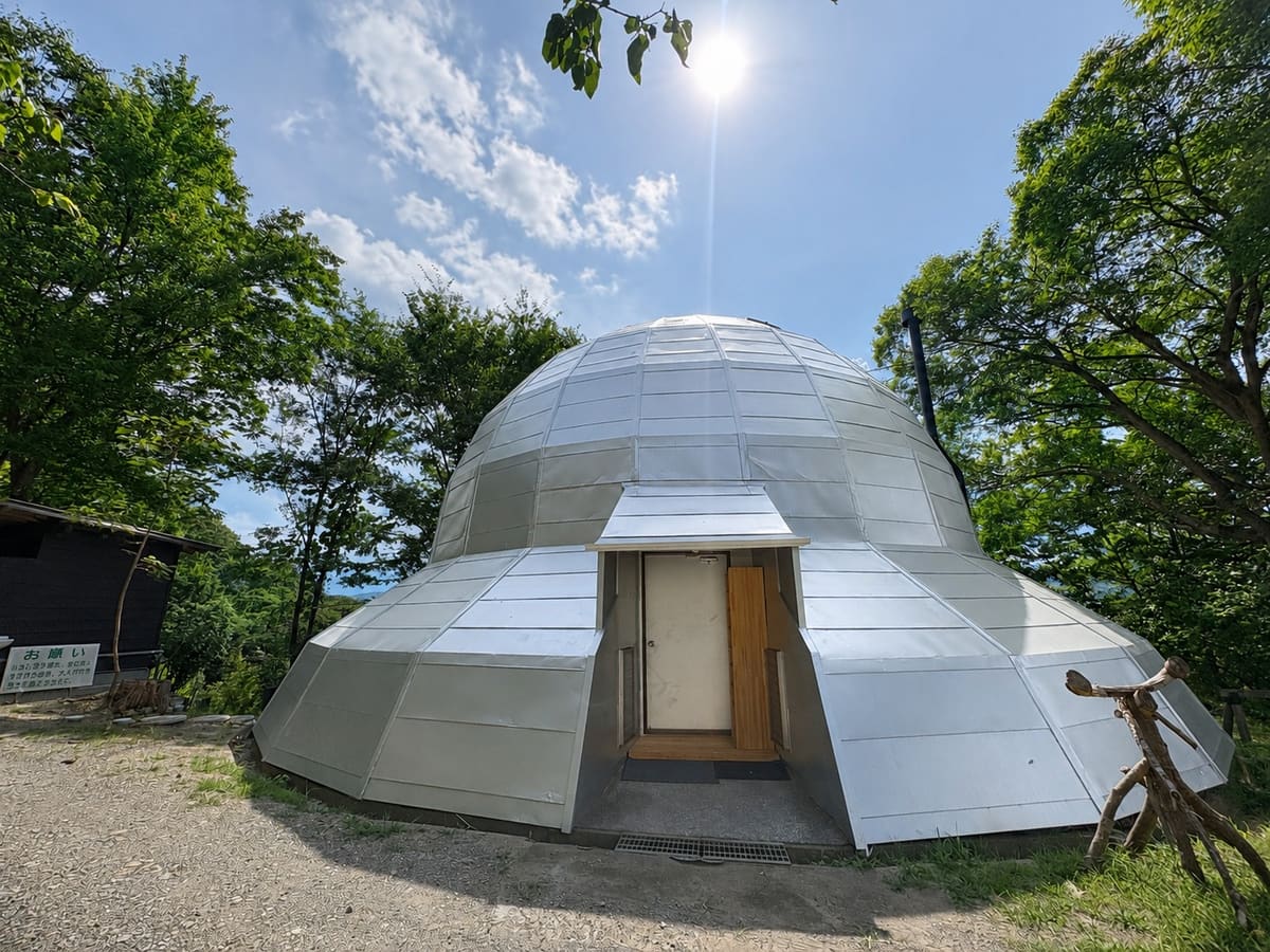 UFO型バンガロー